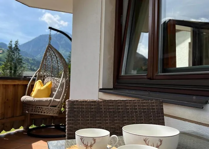 Frauenmantel Mit Extra Doppelzimmer