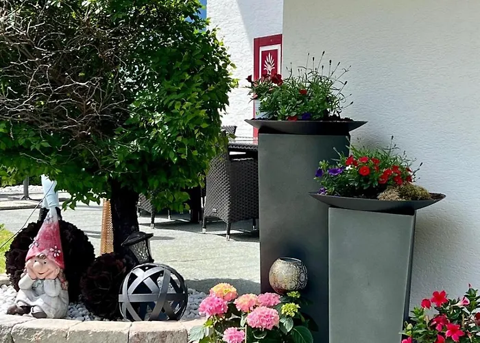 Frauenmantel Mit Extra Doppelzimmer *